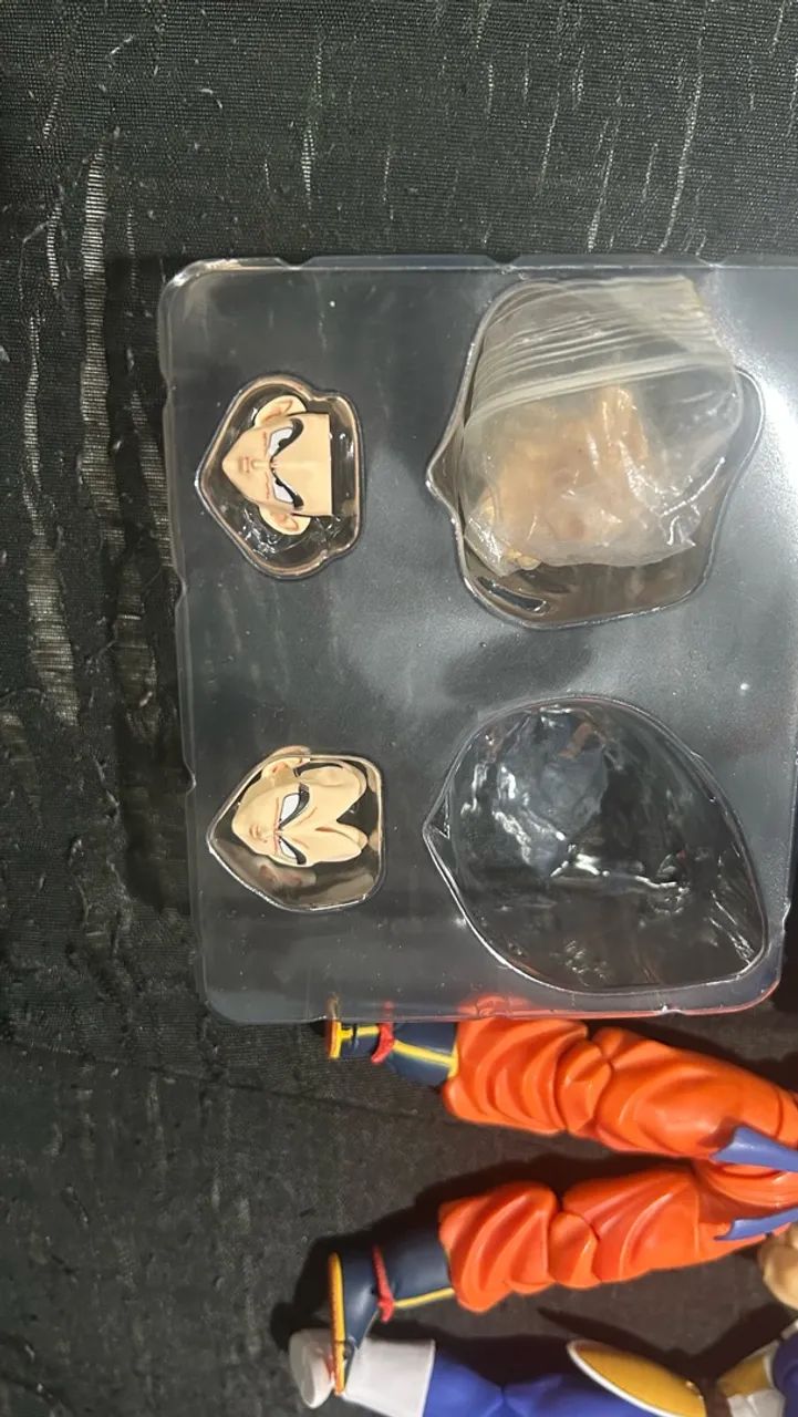 Goku e Vegeta SHF Sh Figuarts + kit head recustom  - Foto 4