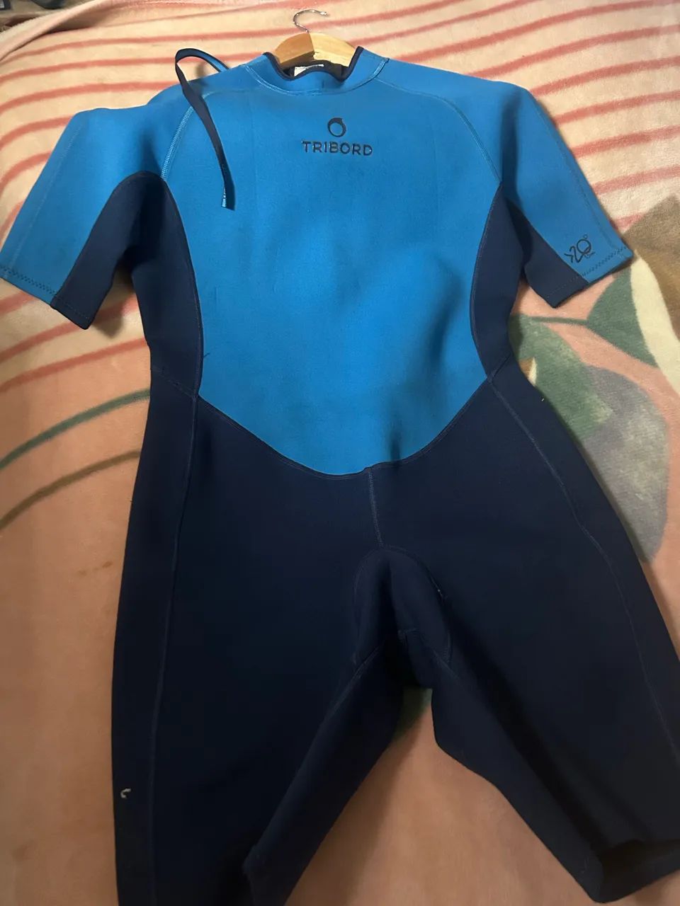 Roupa neoprene
