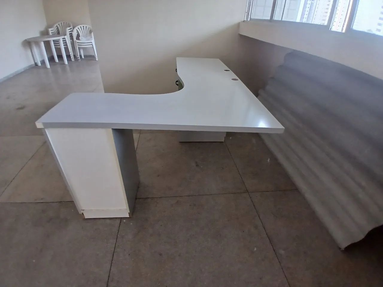 Birô de MDF em L branco - Foto 4