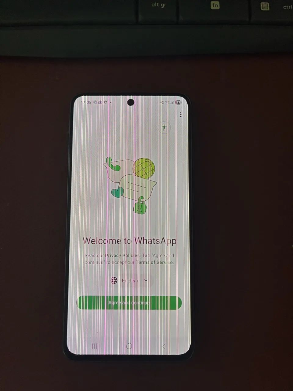 Galaxy S21 FE com listras na tela - Foto 4