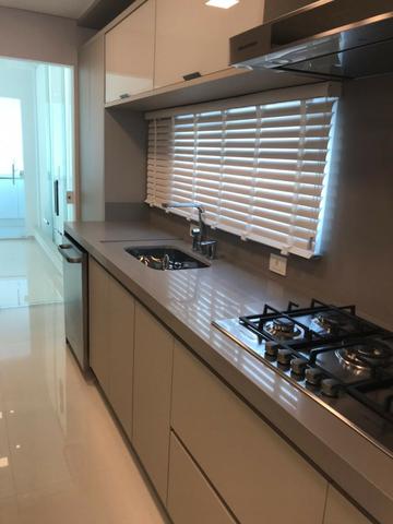 Magnífico apartamento "NOVO" 4 suítes na Avenida em Meia Praia em Itapema SC - Foto 18