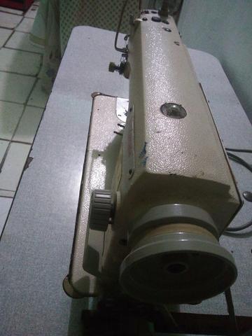 Máquina de costura em ótimo estado - Foto 2