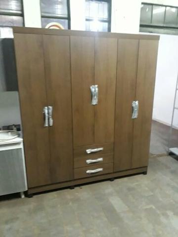 Guarda roupa casal grande novo