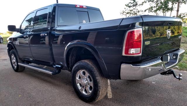 Ram 2500 laramie 6.7 tdi cd 4x4 diesel at 18-18 - Foto 4