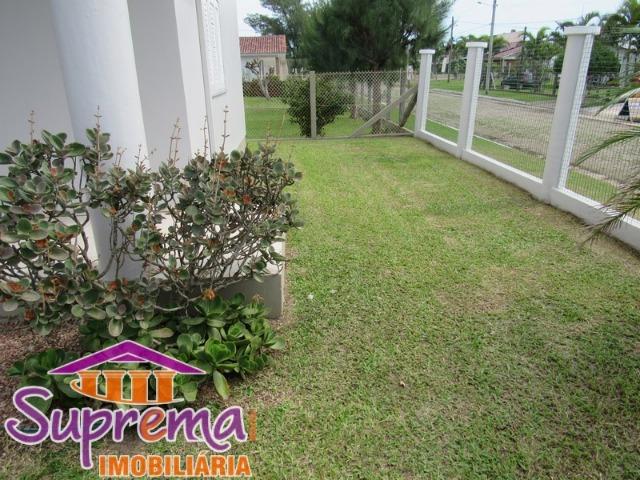 51-99286.3405/ C073. Lindo sobrado em esquina!Apenas 150m do mar! - Foto 2