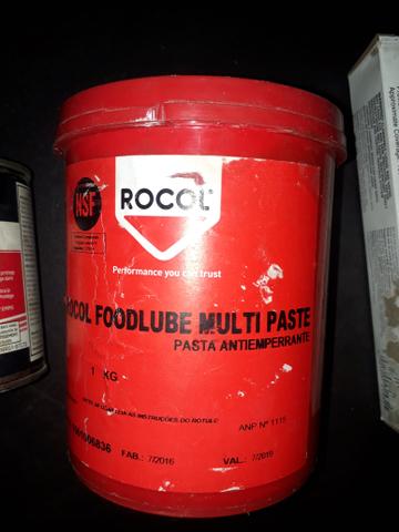 Vendo Kit 2 graxa e 1 cola selante - Foto 3