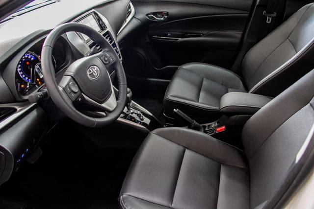 TOYOTA YARIS SEDAN XLS AT 19/20 - Foto 11