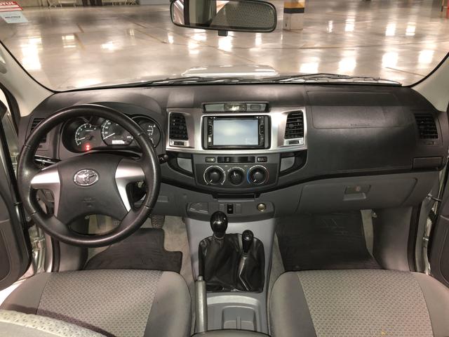 Toyota Hilux 2015 - Foto 11
