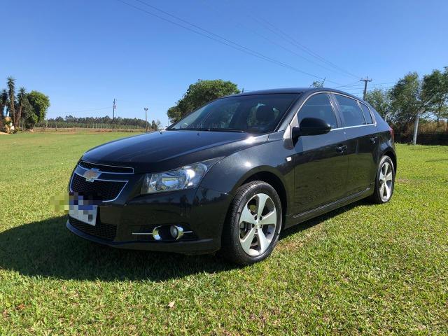 Cruze HB hatch LT Preto Automático 2014