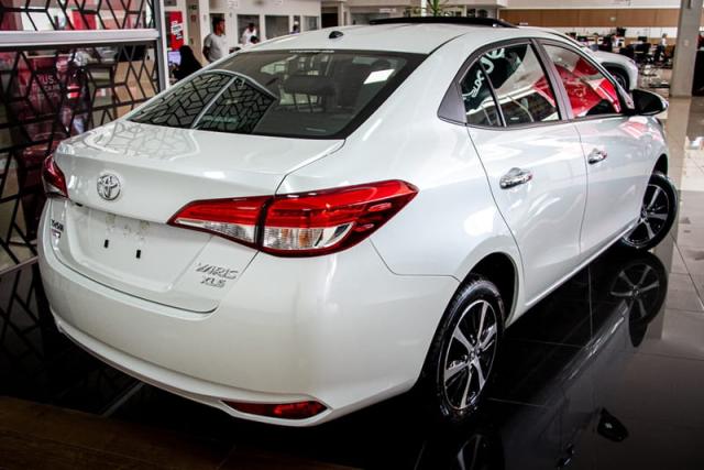 TOYOTA YARIS SEDAN XLS AT 19/20 - Foto 5