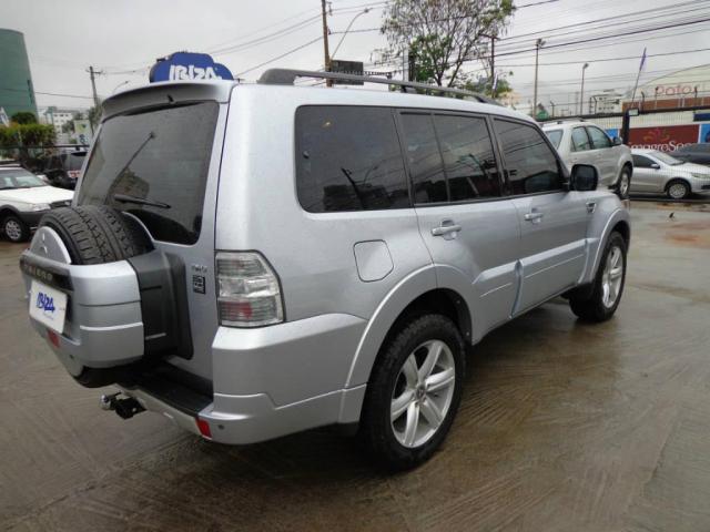 Mitsubishi Pajero Full FULL 3.2 HPE DIESEL 4X4 AUT. - Foto 4