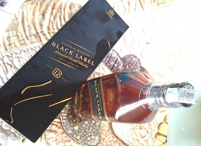 Whisky Black label - Foto 3