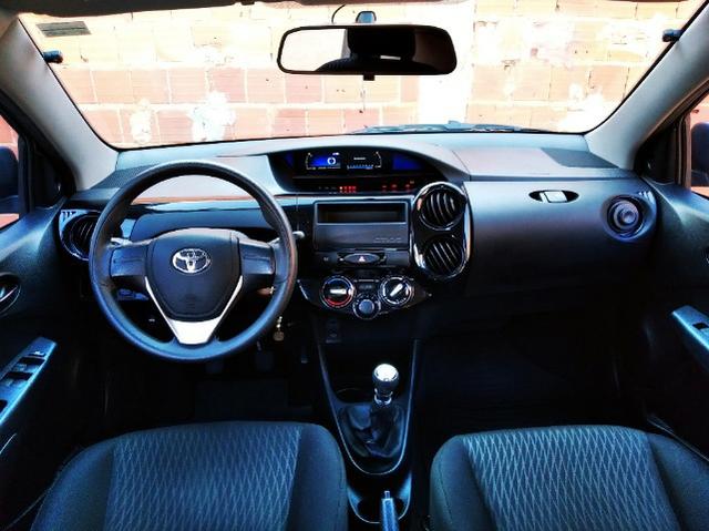 Etios 1.3 X 16V flex 4P manual 2017/18 - Foto 9