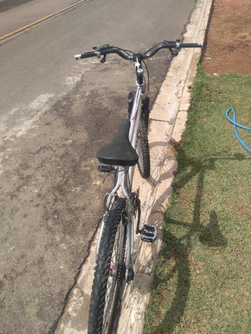 Bicicleta aro 26 Caloi - Foto 3