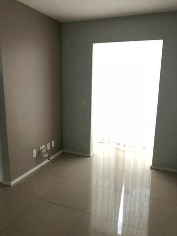 Apartamento com móveis projetados - Cond. Clube Costa Araçagi - Foto 13