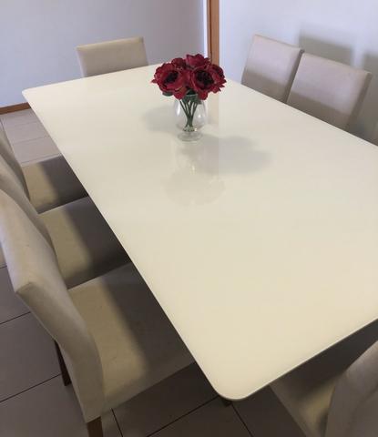 Mesa de vidro branca com 8 cadeiras - Foto 2