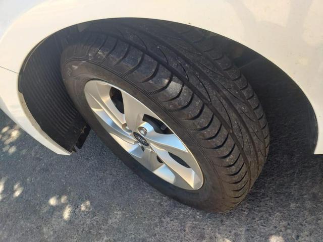 Vendo ou troco hb20 confort 1.6 - Foto 9