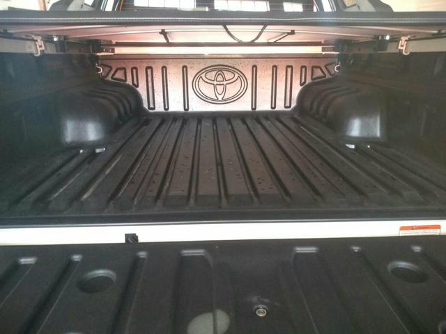 Hilux Srv Limited 2015 - Foto 4