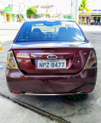 Fiesta Sedan 1.6 Class Bco couro extra 2011 - Foto 3
