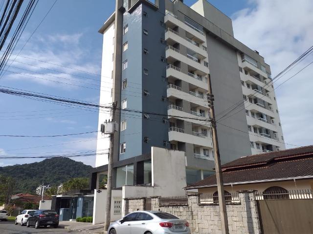 Apartamento lindo, todo mobiliado, 2 quartos no Iririú, Joinville