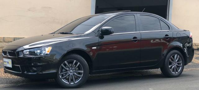 Mitsubishi Lancer HLE 2015/2016 (Teto Solar/Multimidia/GPS)