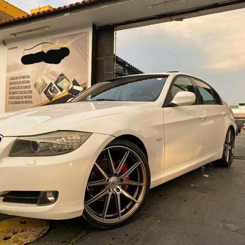 BMW 320i 09/10