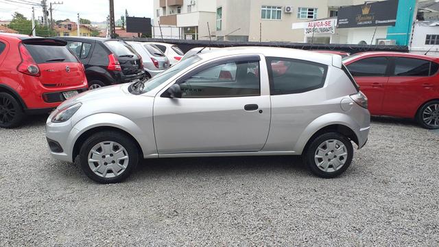 Ka 2012 completo, bem novinho, financio pego trocas ou moto - Foto 9
