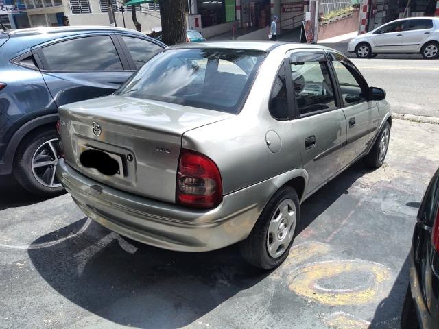 Chevrolet Corsa Classic 1.0 life flex com direção hidráulica 2006 - Foto 6