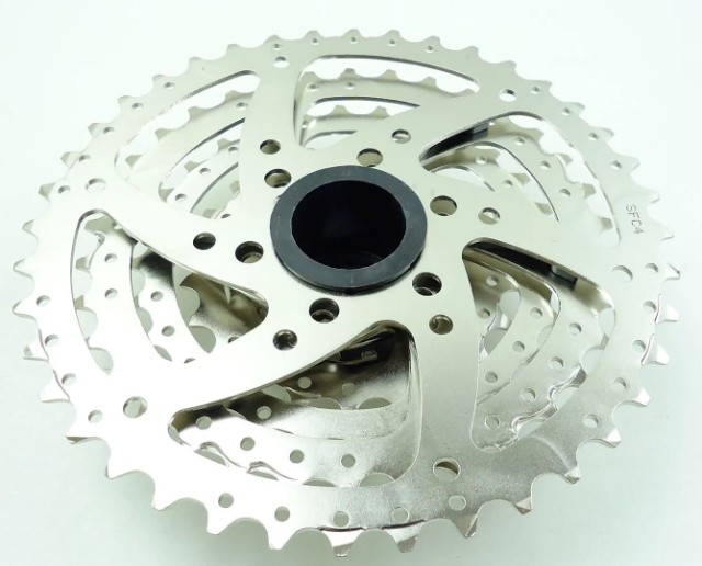 Cassete Bike Sunrace M680 11-40 dentes 8 Velocidades Padrão Shimano 6049 - Foto 2