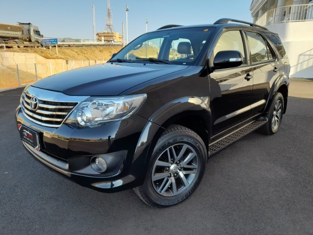 TOYOTA HILUX CD 2.7