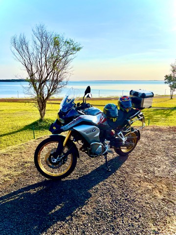 BMW F850 GS ADVENTURE PREMIUM EXCLUSIVE TFT NOVÍSSIMA !!!!