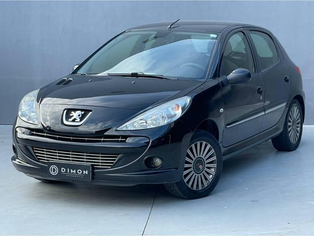 PEUGEOT 207 1.4 XR S