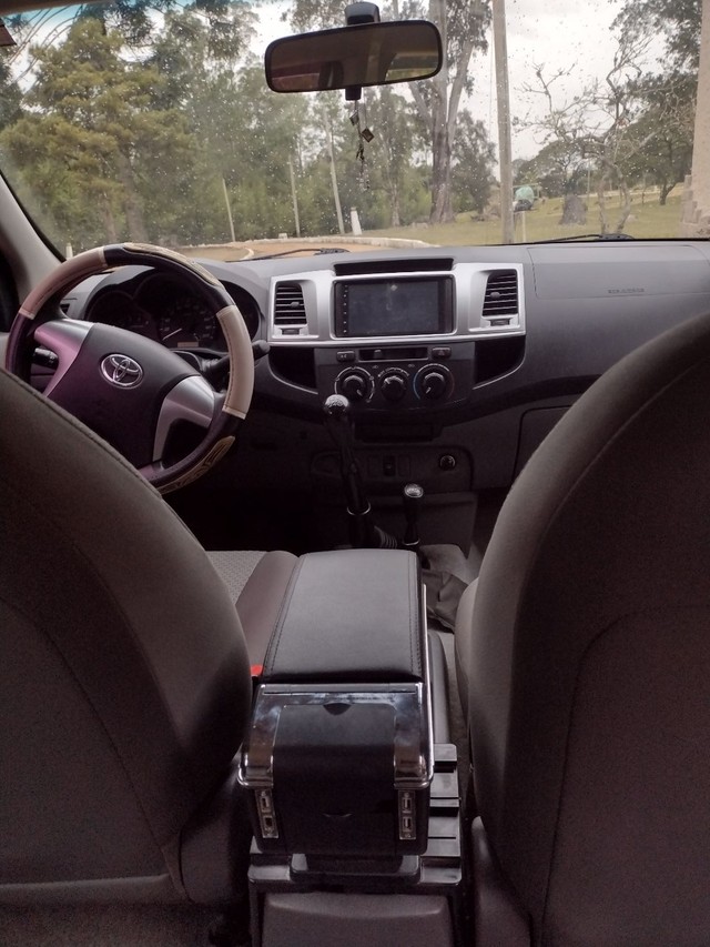 Toyota Hilux 3.0 D-4D - 2015/15 R$ 142.000,00 - Foto 11