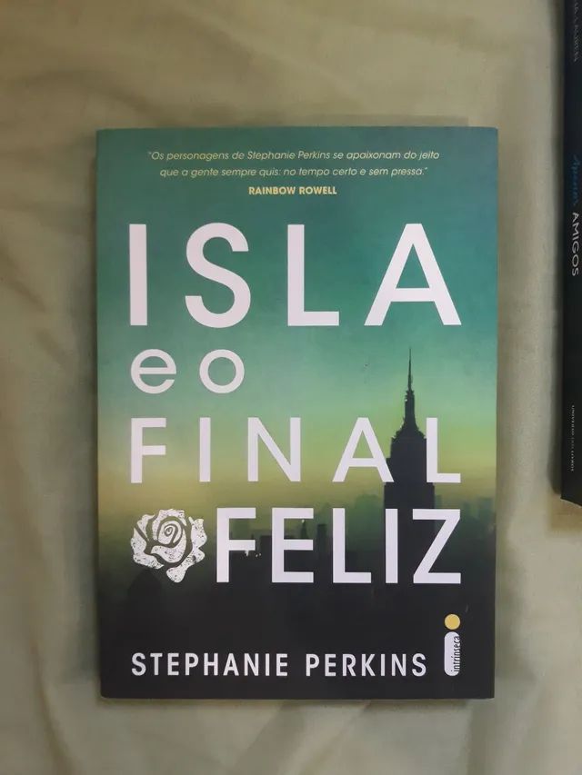 Livro Isla e o final feliz 