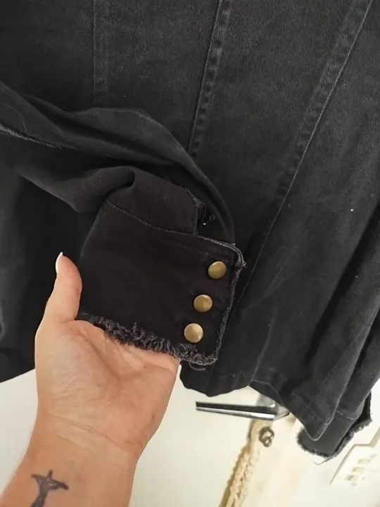 Jaqueta Jeans Feminina Preta - Foto 5