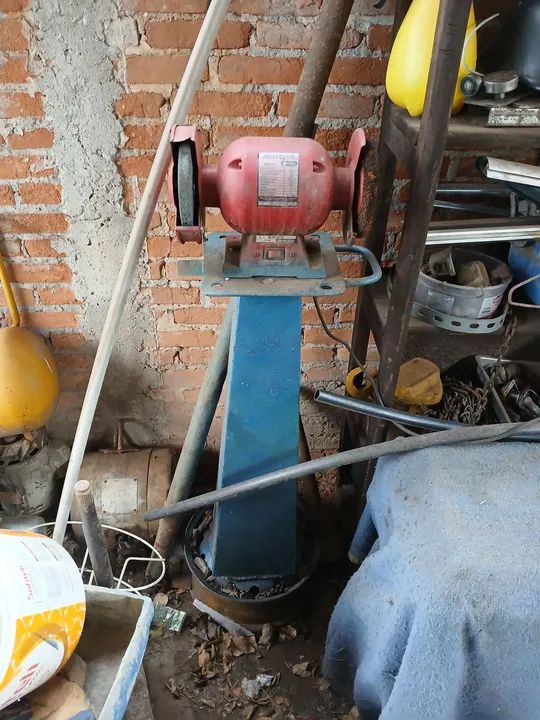 Máquina de Corte de Metal Usadae uma furadeira  de bancada e estéril  - Foto 3