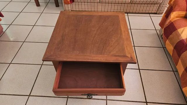 Mesa de Centro Antiga em Madeira Maciça - Foto 2