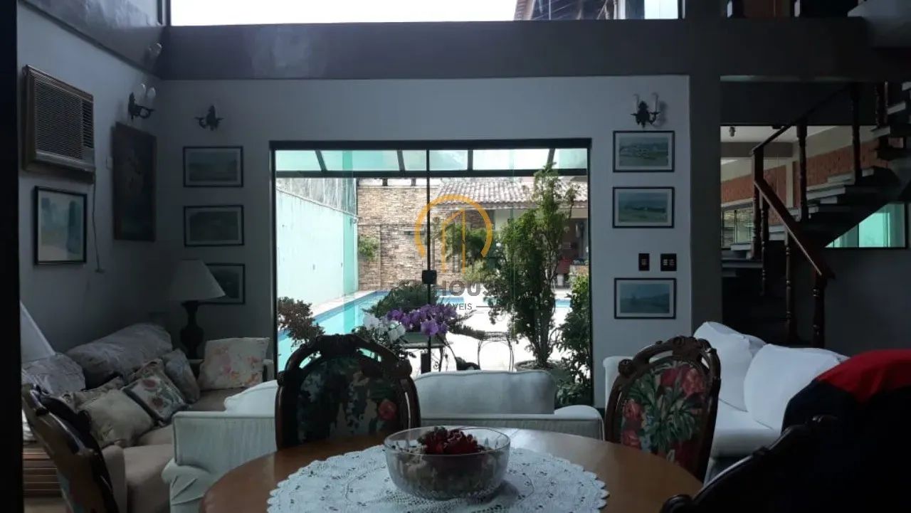 Casa no Guarujá, 100 metros da praia de Pernambuco, mobiliada, 4 suítes, piscina, churrasq - Foto 2