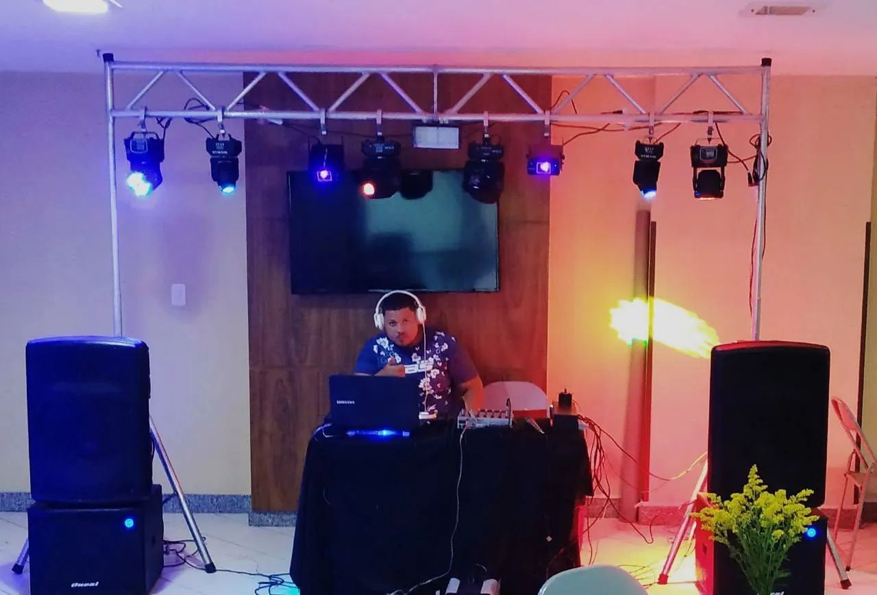 DJ THIAGO DE NITERÓI SOM & ILUMINAÇÃO  - Foto 2