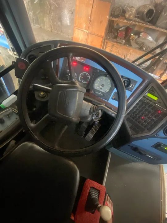 Ônibus Marcopolo com Ar Condicionado - Foto 3