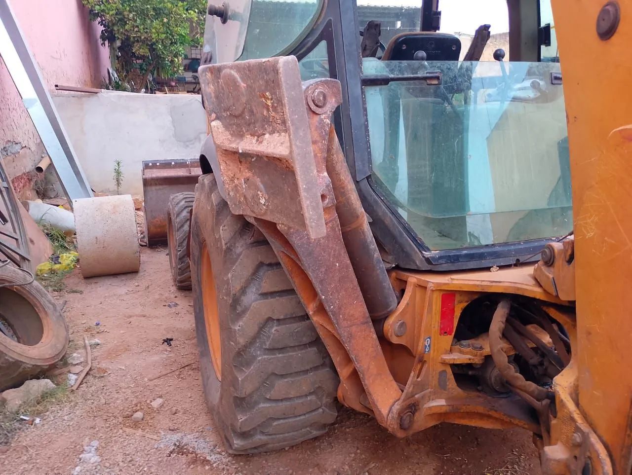 RETROESCAVADEIRA CASE 580N 4x4 2015 PRA VENDER LOGO - Foto 4