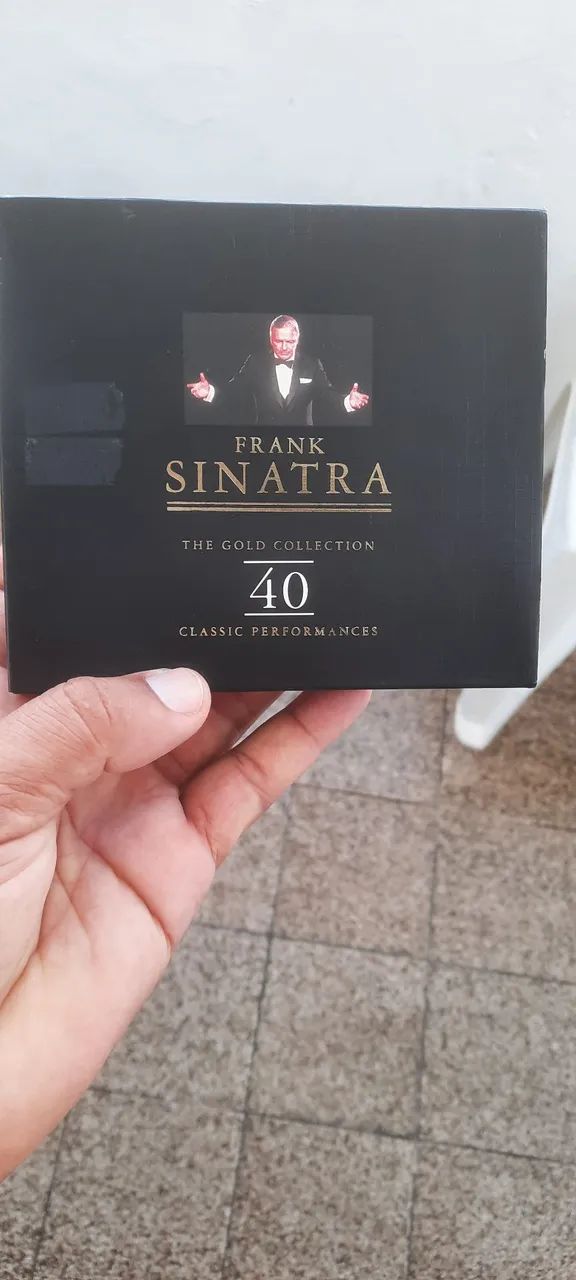 CD FRANK SINATRA IMPORTADO Duplo - Coleção de Clássicos - Foto 2