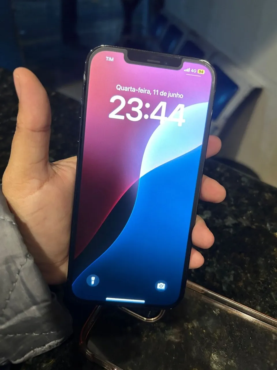 iPhone 12 Pro Max R$2.700