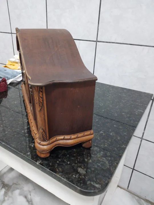 Relógio de madeira de mesa a pilha,u  - Foto 5