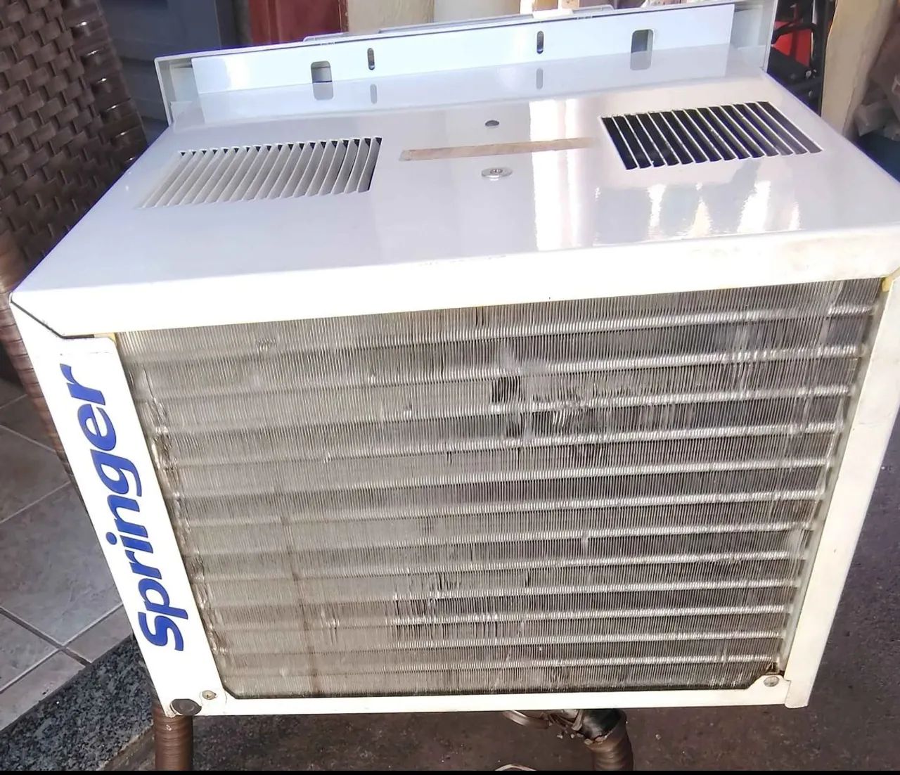 Ar Condicionado Springer 10 mil BTUs 220w com controle  - Foto 2