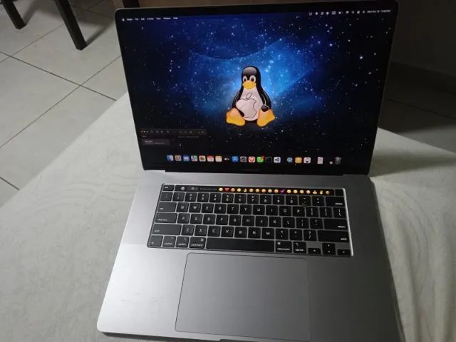 MacBook Pro 2019 - Core i7 | 512GB SSD | 32GB RAM DDR4 | 16