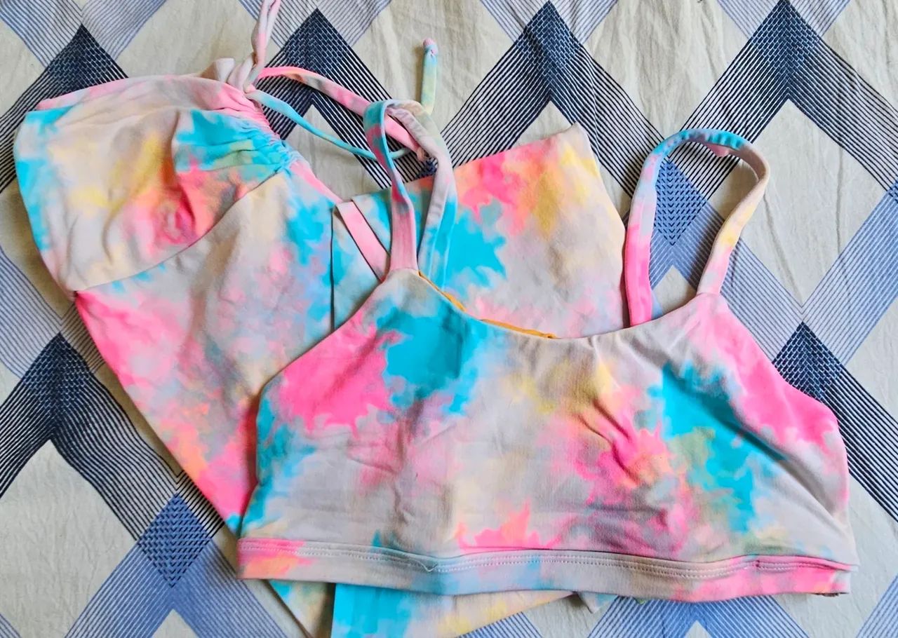 Conjunto de Top e Calça Tie Dye