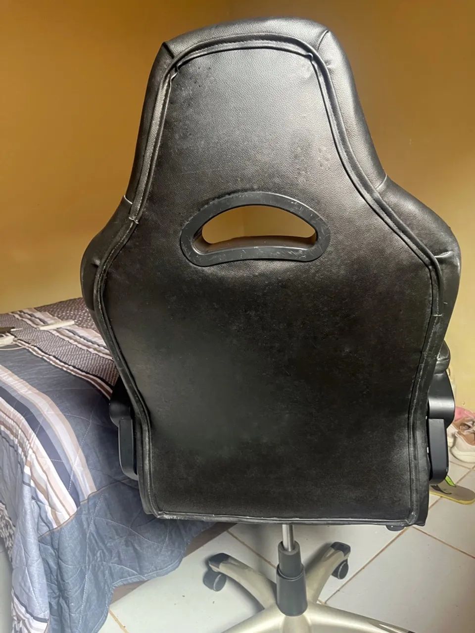 Cadeira de Escritório de Couro - Foto 2