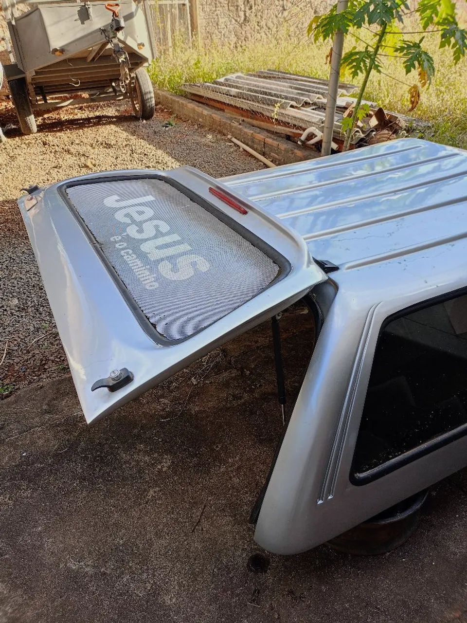 Capota de fibra Hilux 2008 a 2015.