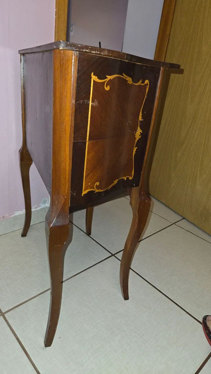 Cômoda de madeira vintage marchetaria  - Foto 2
